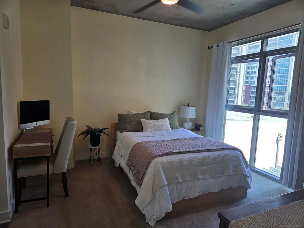 801 Ash St 203, San Diego, California 92101 home-pic-13